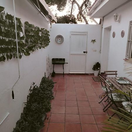 Fantastico Apartamento Con Piscina Comunitaria Junto Al Mar En Malaga Exterior photo
