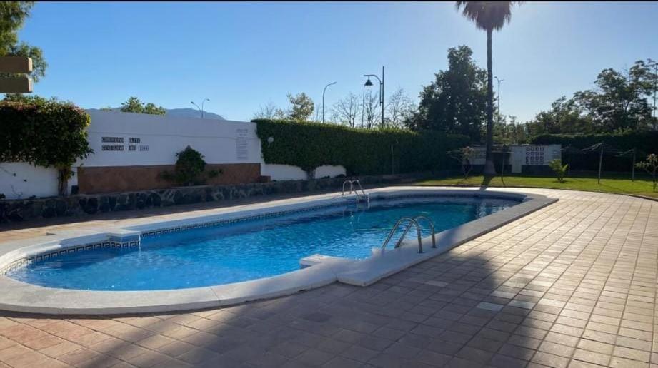 Fantastico Apartamento Con Piscina Comunitaria Junto Al Mar En Malaga Exterior photo