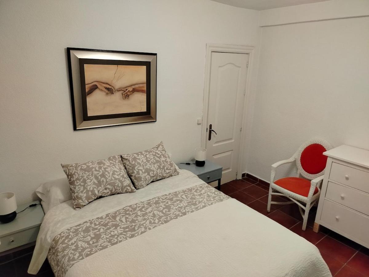 Fantastico Apartamento Con Piscina Comunitaria Junto Al Mar En Malaga Exterior photo