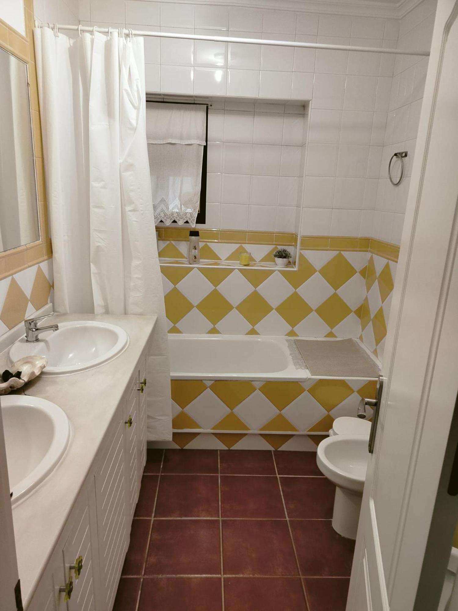 Fantastico Apartamento Con Piscina Comunitaria Junto Al Mar En Malaga Exterior photo